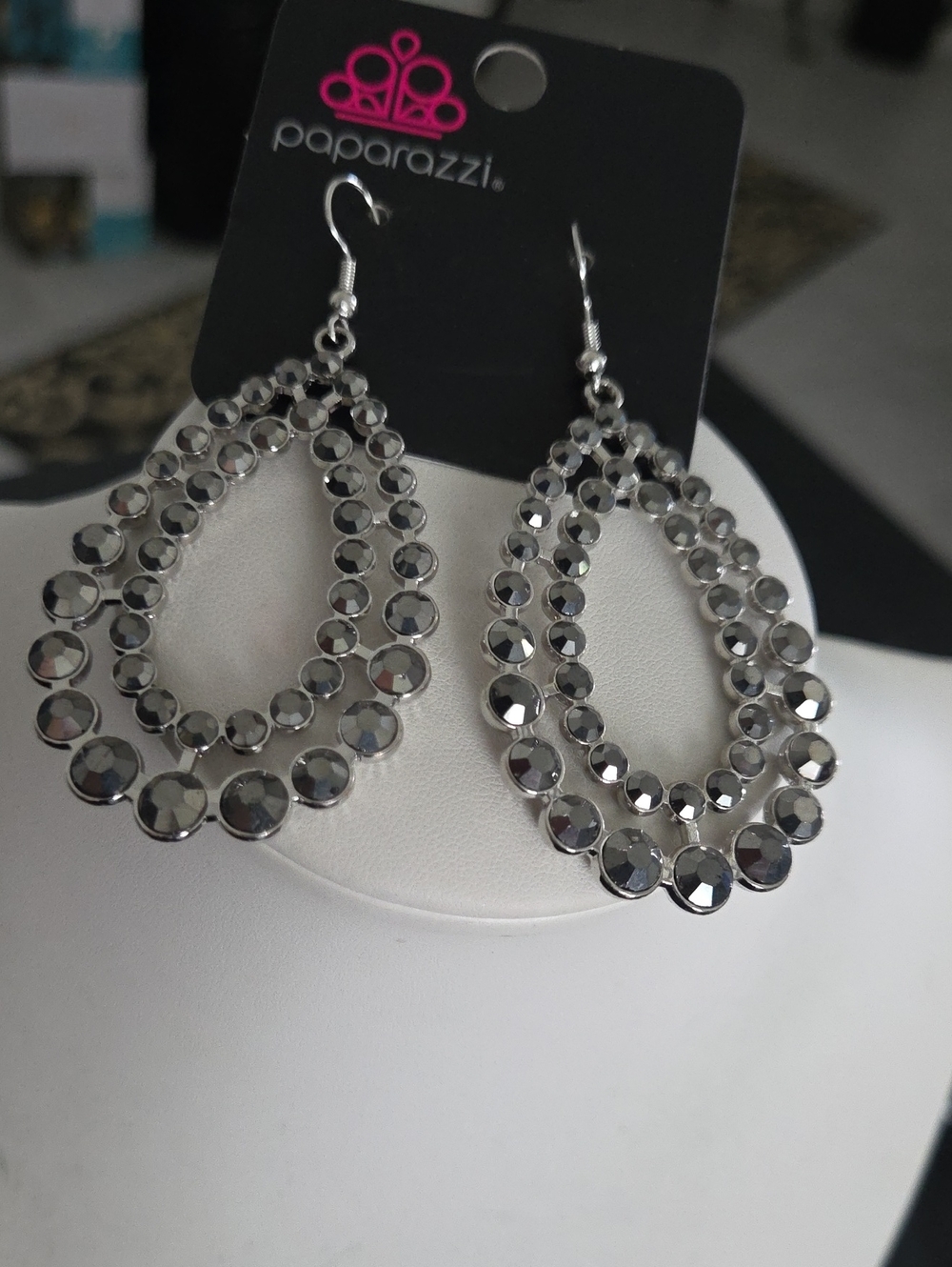 Paparazzi Trardrop Gem Silver Earrings NWT